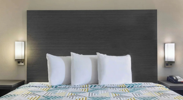 Двухместный номер Standard с балконом Motel 6 Lake Charles, LA