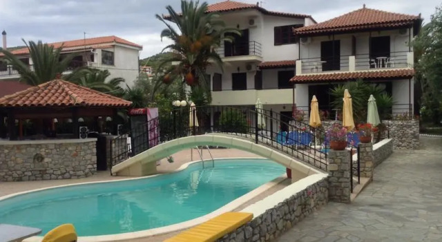 Panos Resort, Забронировать Курортный отель Отели Sporades с бассейном, Бассейн