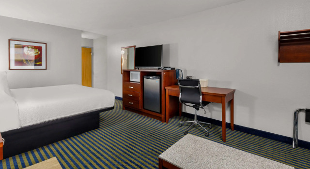 Двухместный номер Standard SureStay Plus by Best Western Brooks
