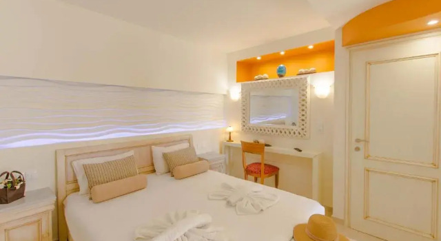 Апартаменты Deluxe W Suites by Estia ex Camelot