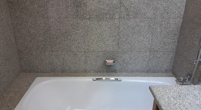 Songphanburi Hotel, Rezervovat Hotel Suphan Buri Central Thailand