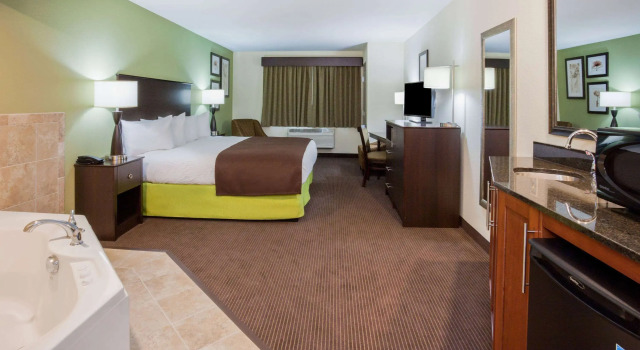 AmericInn by Wyndham Sibley, Prenota Hotel Sibley Iowa