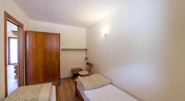 Residence Stofol, Забронировать Отель Отели Априка 3 звезды, рядом с Кресельный подъёмник Альпе Ваго (нижняя станция), 3*