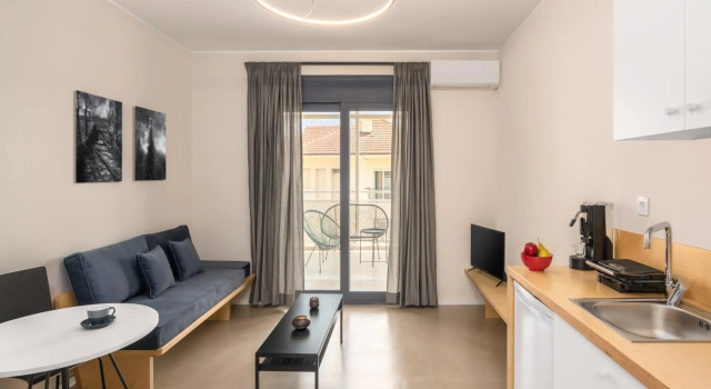 ASTRA IN CITY, Prenota Hotel Hotel a Epiro con parcheggio, Parcheggio