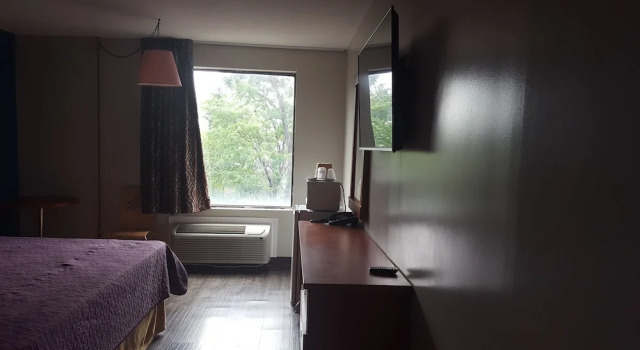 Четырёхместный номер Standard Avenue Motel