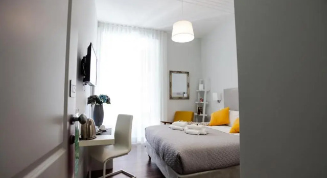 Eighty Four Luxury Rooms