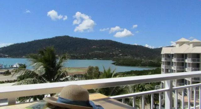 Люкс Coral Sea Vista Apartments