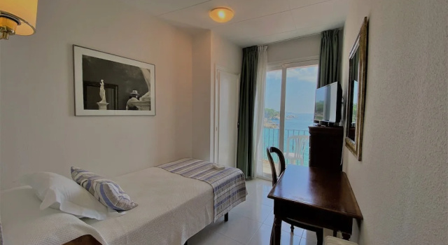 Одноместный номер Standard с видом на море Hotel Costa Brava