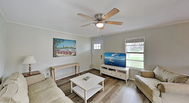 Sunny Haven In Old Rockport - Walk To The Beach! 2 Bedroom Duplex