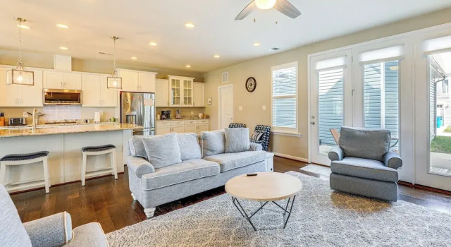 Spacious Townhome 2 Mi to Bethany Beach Boardwalk