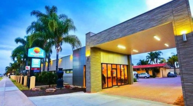 Номер Standard Comfort Inn Deakin Palms