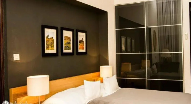Qiu Hotel Rooms, Rezervovat Hotel Hotely v Bihor s parkováním, Parkování