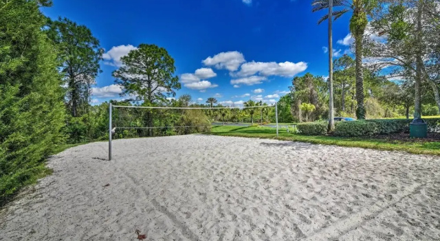 5 Mi to Disney: Emerald Island Resort Condo!