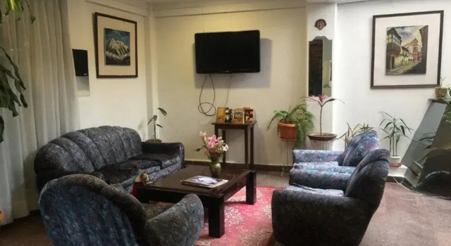 Copacabana Hostal, Book Hotel Hoteller i Sucre med parkering, Parkering