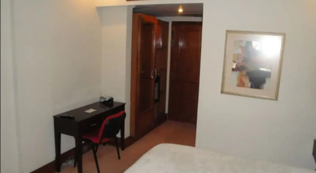 Camera Standard Regency Inn Hotel
