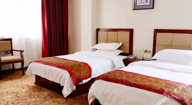 June Hotel, Забронировать Отель Энши Хубэй
