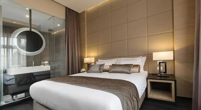 Полулюкс Dominic Smart & Luxury Suites - Republic Square