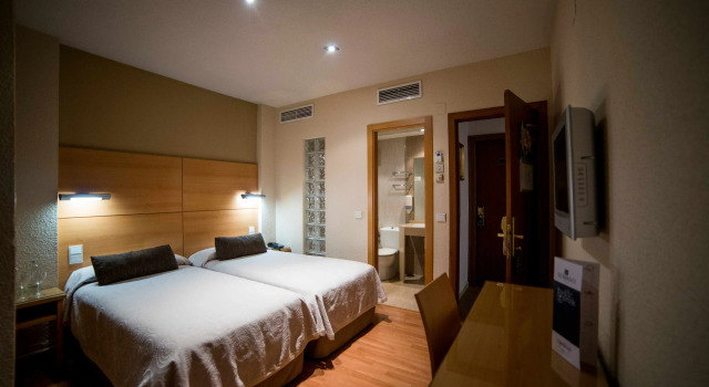 Hotel Serrano