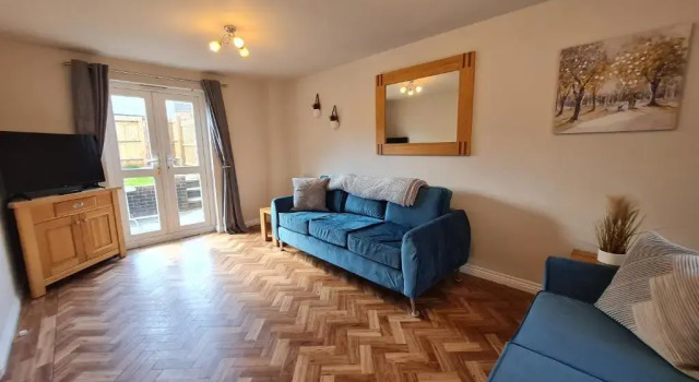 RARE FIND 3BR Detached with Garage Bike Park Wales & Brecon Beacons, Забронировать Отель Мертир-Тидвилл Brecon Beacons, рядом с Парк и музей Cyfarthfa