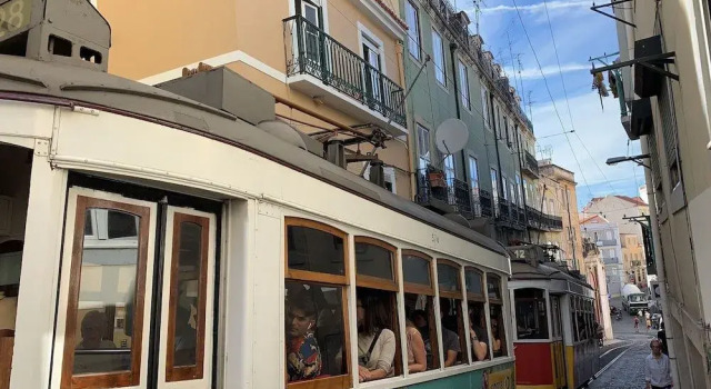 Tram & Fado Memory House
