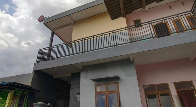 OYO 3866 Villa Gothick, Prenota Villa Batu East Java
