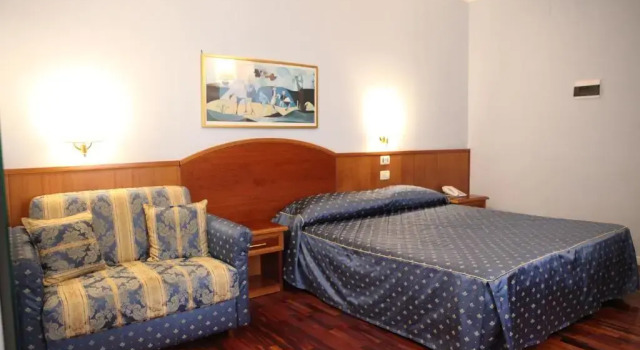 Трёхместный номер Standard Madi city Hotel