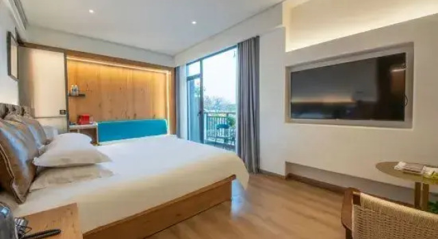 Капсула с балконом Zheman Kongmiao·Fuxueli Hotel（quzhou shop)