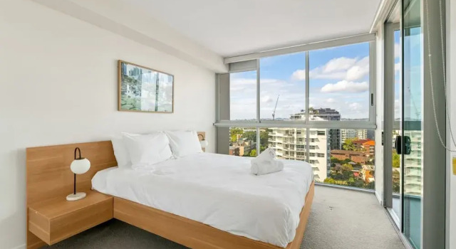 Апартаменты Kangaroo Point 2-bed Flat With Gym & Pool