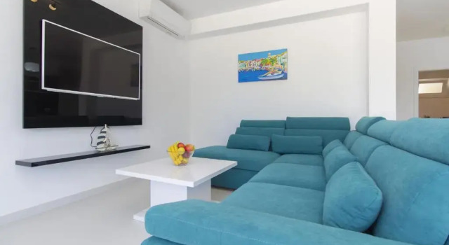 Апартаменты Comfort Цокольный этаж с 2 комнатами Apartment Royal