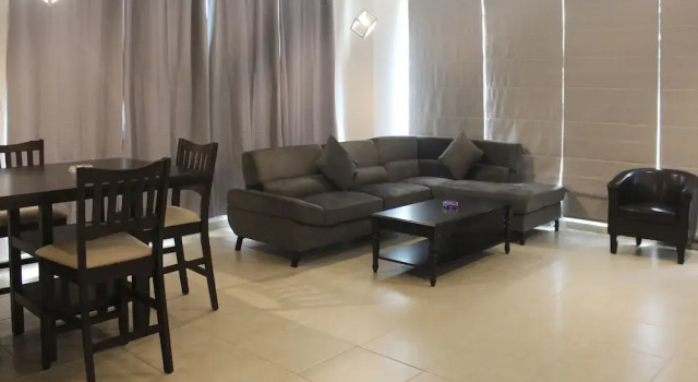 OYO 120 Home 2BHK Burj View, Забронировать Отель Даунтаун Дубай , рядом с Дубайский аквариум