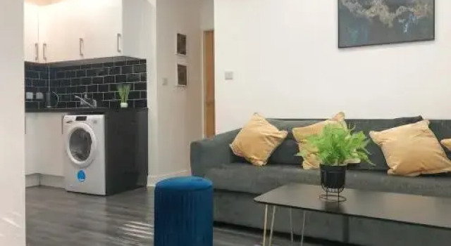 Spacious 2Bed Apartment with FREE PARKING! 15min to city & Christie NHS, Забронировать Апартаменты/квартира Апартаменты Большого Манчестера, Апартаменты/квартира
