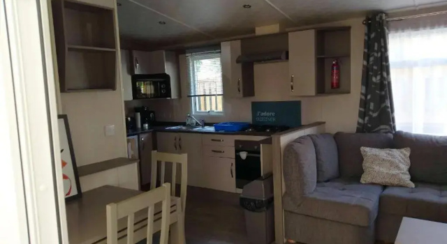 Bungalow chaleureux à Saint-Julien-en-Born avec piscine partagée, Забронировать Отель Отели Côte landaise с бассейном, Бассейн