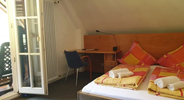 Luchs Hostel, Reserva ahora Albergue Hostales en Breisgau, Albergue