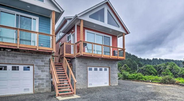 Апартаменты с 2 комнатами с балконом Yachats Gem w/ Private Balcony & Ocean Views!