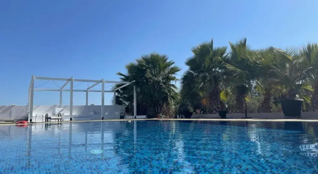 The Pervoli Studio - Pool - Close to Beach, Book Hotel Hotels in Larnaca Region with Parking, Parking