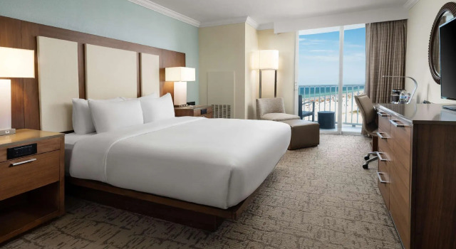Двухместный номер Standard с видом на залив Hilton Clearwater Beach Resort & Spa