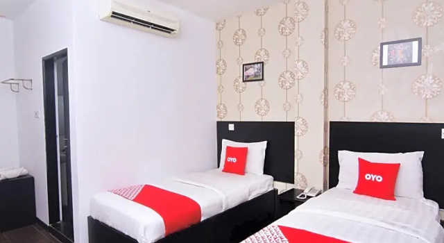 Трёхместный номер Deluxe OYO Astana Hotel