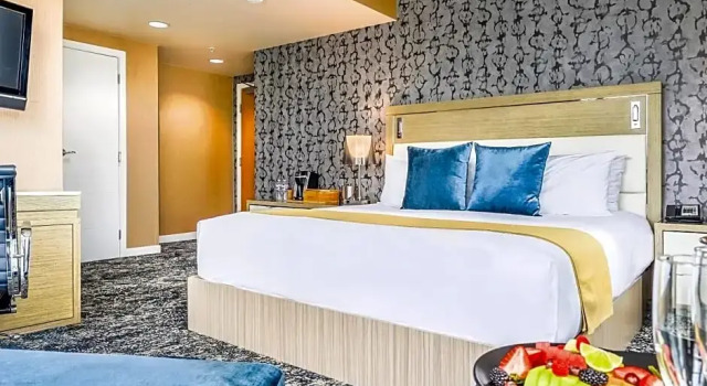 Двухместный номер Superior Executive Plaza Hotel Metro Vancouver