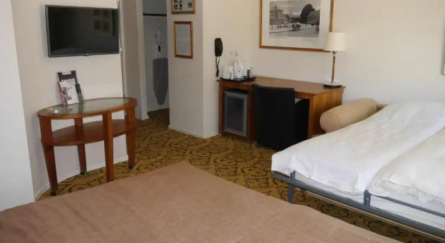 Четырёхместный номер Luxury Montra Odder Parkhotel