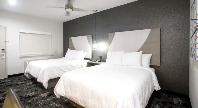 Четырёхместный семейный номер Standard House Hotel