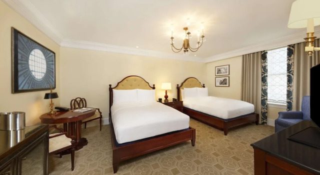 Номер Grand Premier The Jefferson Hotel