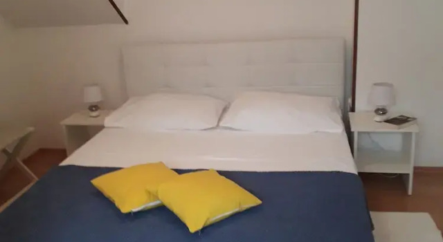 Studio Apartment Maya, Prenota Appartamento Hotel a Isole Quarnerine con parcheggio, Parcheggio