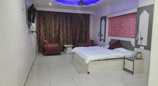 Номер Royal Hotel Meridian Palace