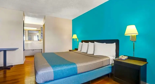 Двухместный люкс Motel 6 Fort Bragg, CA