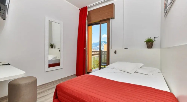 H Catullo Malcesine, Prenota Residence Hotel a Veneto con piscina, Piscina