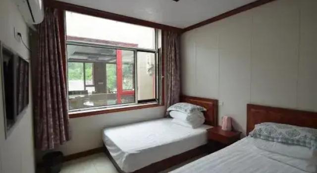 Luanping Navy farm yard, Book Farm Stay Chengde Hebei