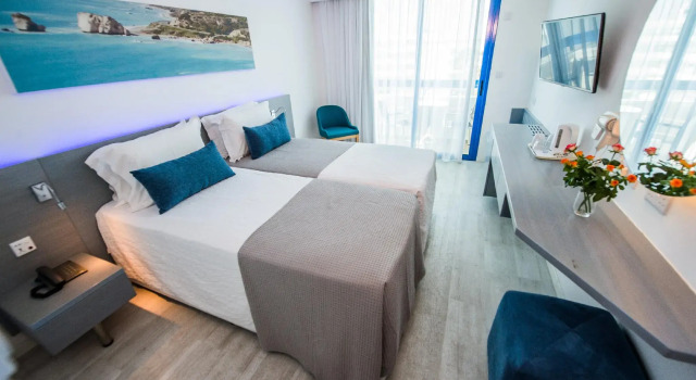 Двухместный номер Superior Anonymous Beach Hotel