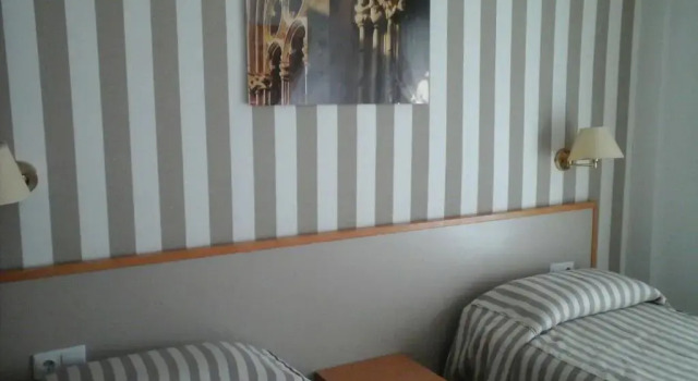 Двухместный номер Standard с балконом Hotel Cosmos Tarragona