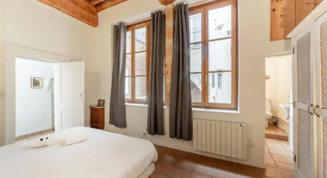 La Loge des Avocats du Vieux Lyon, Забронировать Отель 05. Вье-Лион Лион, рядом с Площадь Белькур