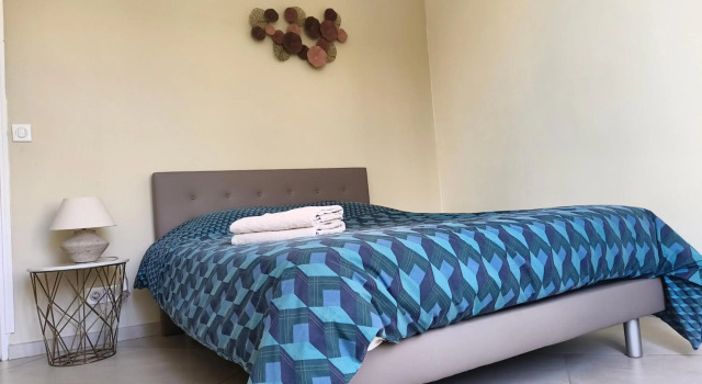 HOSTEL MEYERBEER - Rooms and Apartments, Забронировать Апартаменты/квартира Недорогие отели Ниццы, рядом с Набережная Соединенных Штатов, недорого